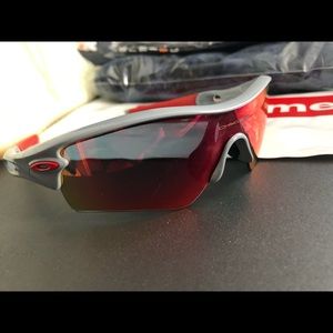 Men’s Oakley sunglasses